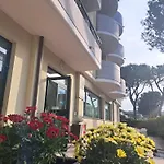 Hotel Marebello 3*