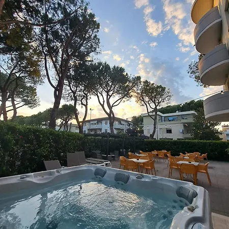 Hotel Marebello 3*