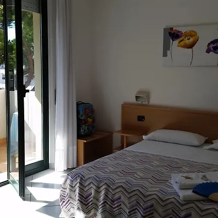 Ξενοδοχείο Marebello 3*